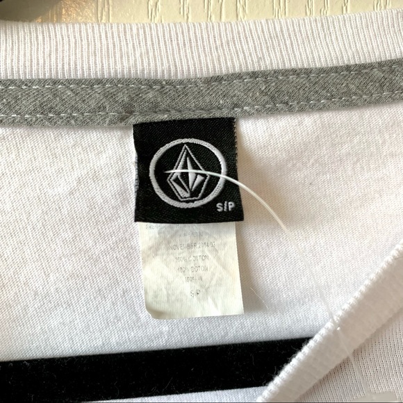 NWOT VOLCOM White Graphic Tee Shirt—SZ. Small - Picture 7 of 9
